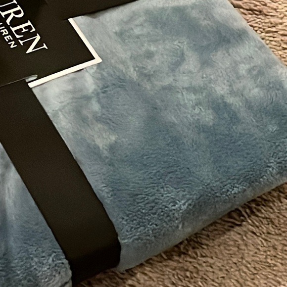 Ralph Lauren Bedding Ralph Lauren Micromink Throw Blanket 5x70